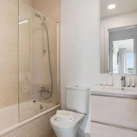 شقة Vivi Homes - Casa Oceana إِستيبونا
